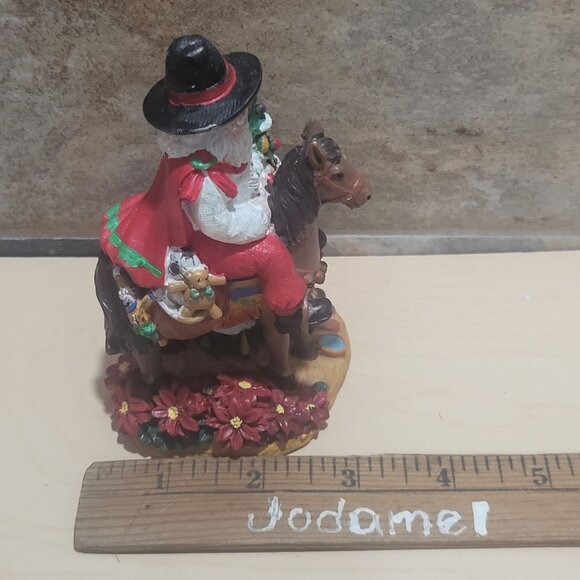 Father Christmas  Argentina Christmas Figurine  2007 The International Santa Cla - Picture 10 of 10